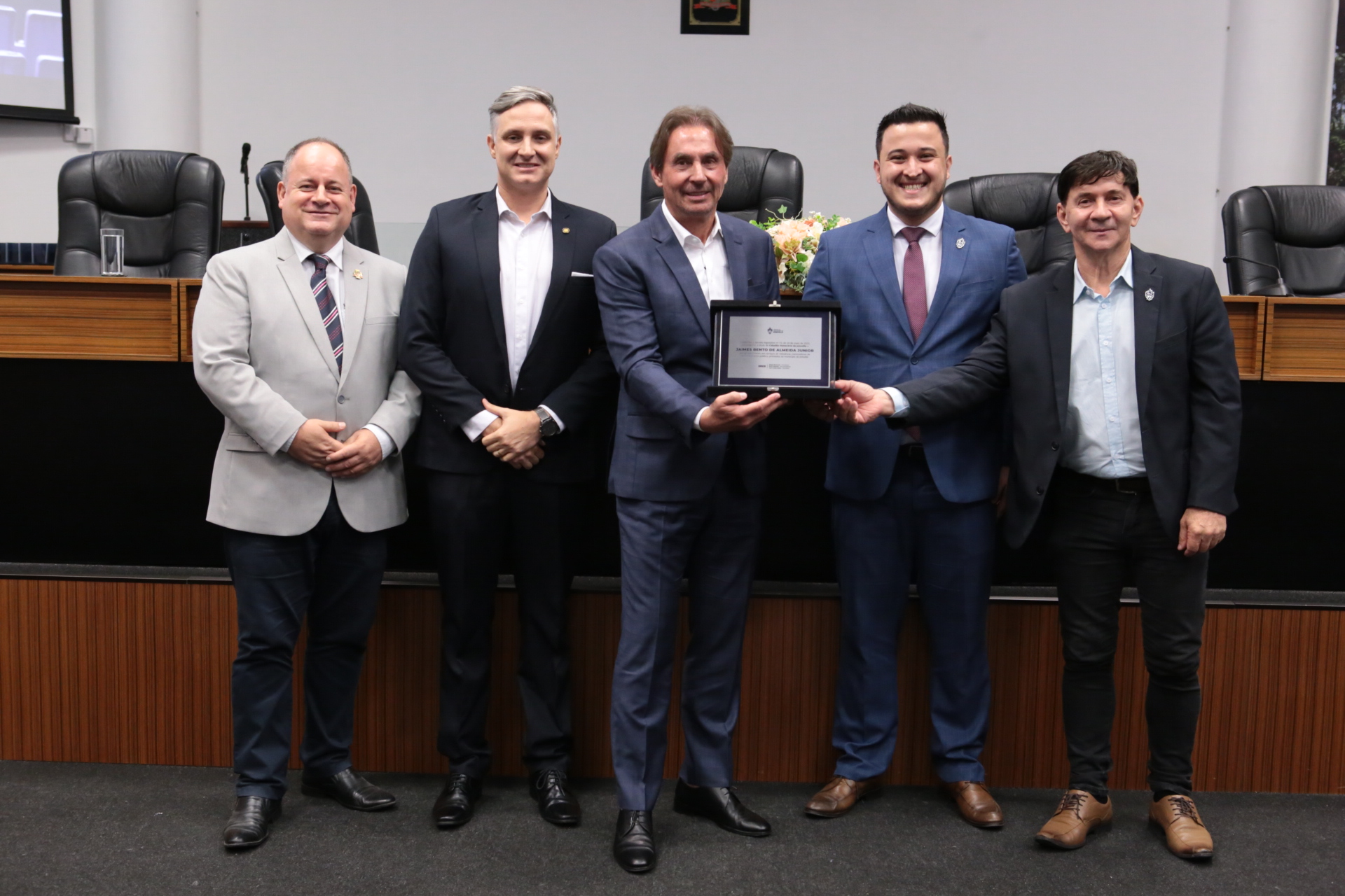 Empresário Jaimes Almeida Junior recebe título de Cidadão Honorário de Joinville