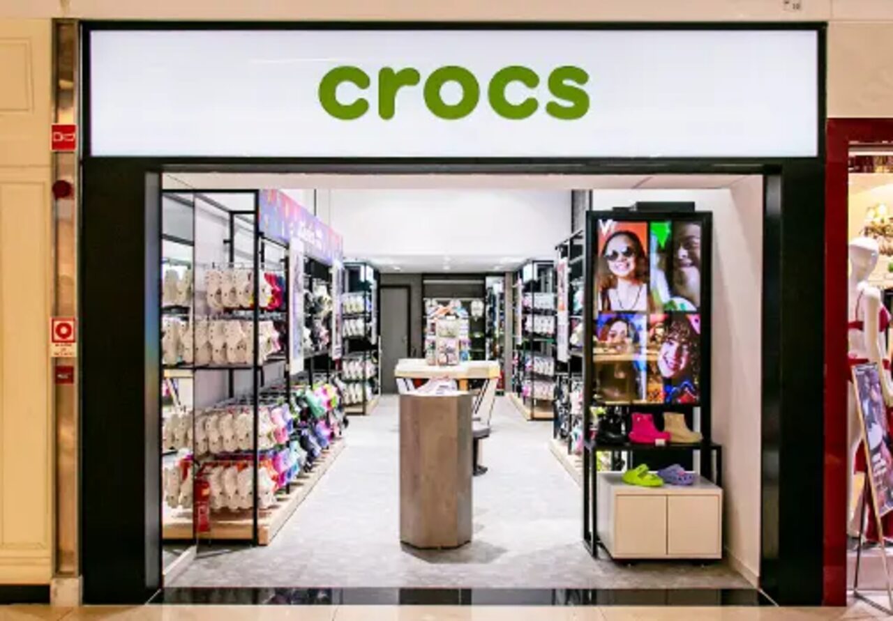 crocs (1) (1)